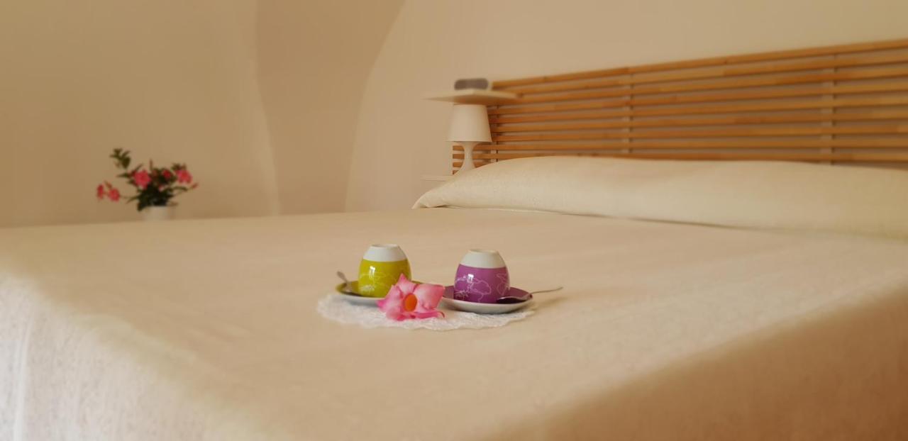 Il Cortile Segreto - Con Parcheggio Privato Apartment Лече Екстериор снимка