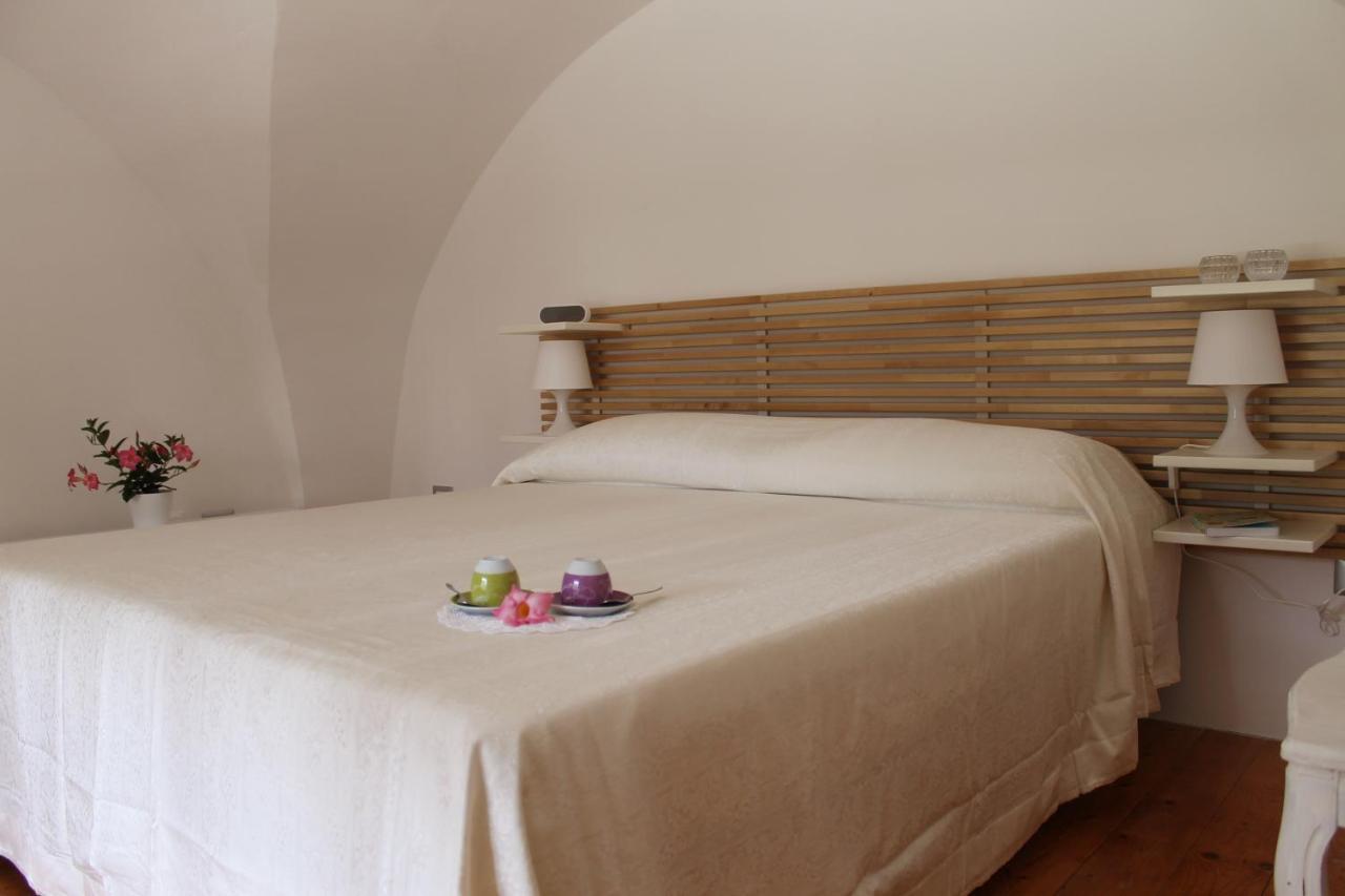Il Cortile Segreto - Con Parcheggio Privato Apartment Лече Екстериор снимка
